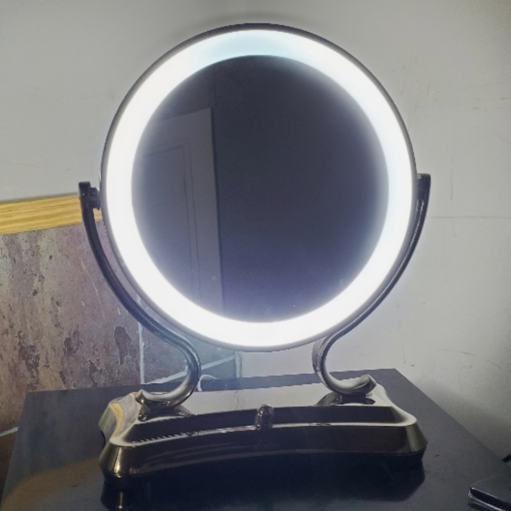Zadro 1x/5x Magnifying Oversized Fluorescent Lighted Glamour Vanity Mirror